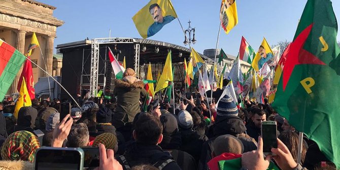 Almanya YPG'nin PKK'nın uzantısı olduğunu kabul etti
