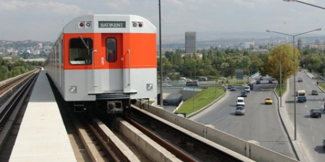 Ankaralılar metronun 24 saat olacağı günü bekliyor