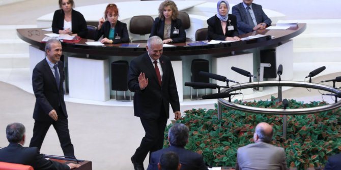 Yeni Meclis Başkanı Binali Yıldırım oldu