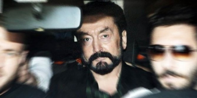 Adnan Oktar'dan 10 yaşındaki kıza taciz rezaleti!