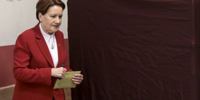 İYİ Parti'de ortalık karıştı! Akşener istifa etti