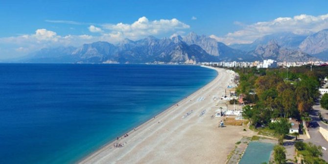 Antalya'ya havayoluyla gelen turist sayısı yüzde 34 arttı