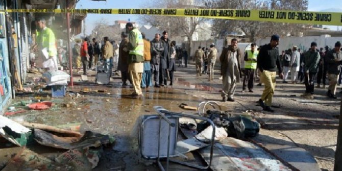 Pakistan'da katliam ölü ve yaralılar var ölü sayısı her gecen dakika artıyor