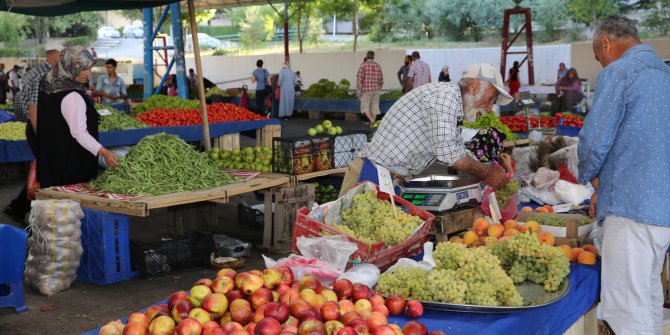 Etimesgut'ta köylü pazarı