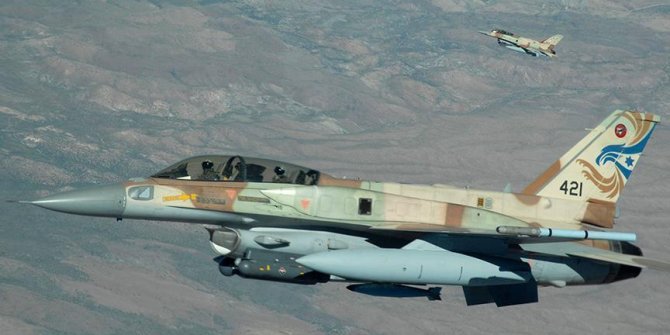İsrail ordusu yine Suriye'yi vurdu