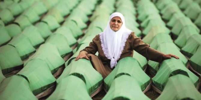 Srebrenitsa’nın annesi dualarla uğurlandı