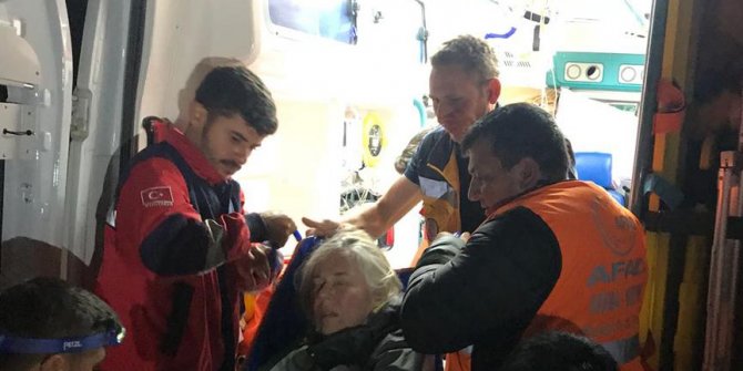 Demirkazık'ta rahatsızlanan turistin imdadına helikopter yetişti