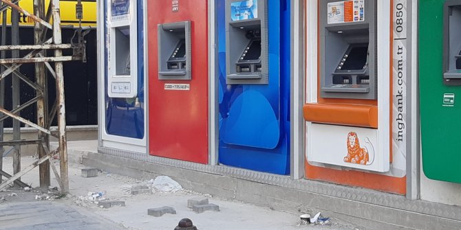 Sincan'da bankamatiklerin önündeki kot farkına belediye el attı