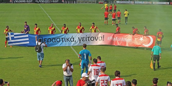 Göztepe'den anlamlı pankart