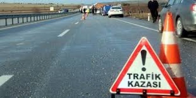 İşçi taşıyan servis devrildi: 17 yaralı