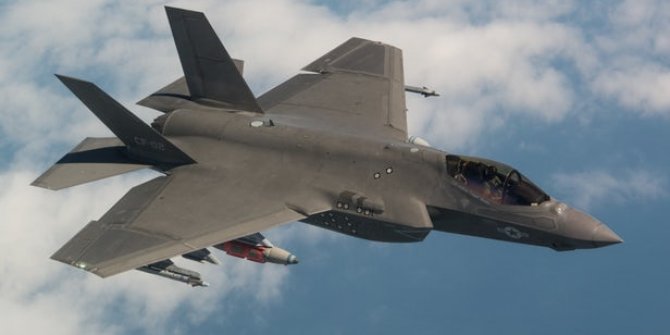 F-35'in gizli verileri Türk pilotlarda