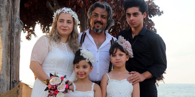 20 yıllık düğün hayalini gerçekleştirdiler