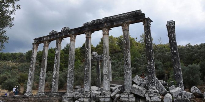 Euromos'ta Roma ve Helenistik döneme ait mezarlar bulundu