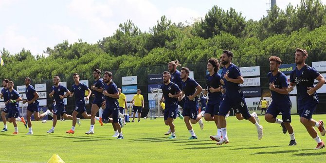 Fenerbahçe sezona Bursaspor maçıyla başlıyor