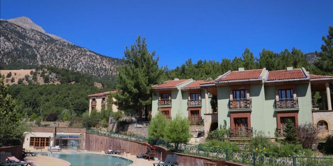 Bin dolar bozdurana 3 gün ücretsiz tatil