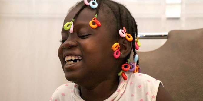 Burkina Fasolu kızın umut ışığı Türkiye'de