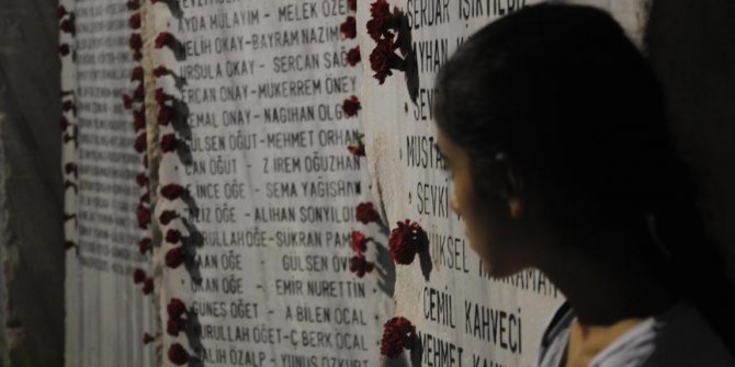 TSK Marmara Depremi'nde hayatını kaybedenleri andı