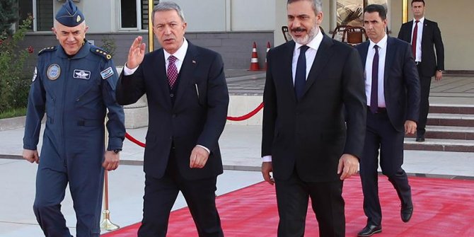 Akar ve Fidan Rusya'da