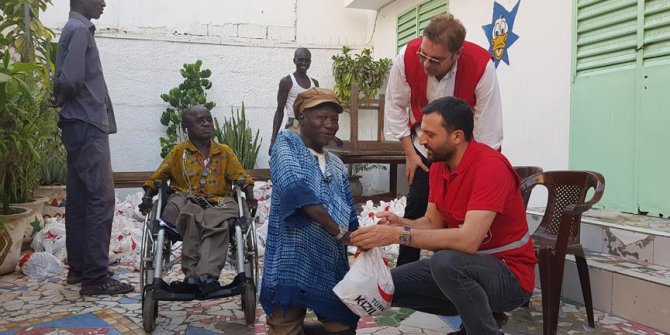 Kızılay Senegal ve Moritanya'da yüzleri güldürdü