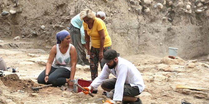 Tarih merakı 60'ında üniversiteli yaptı