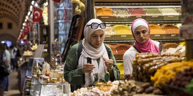 351 yıldır tarçın ve karanfil kokan çarşı