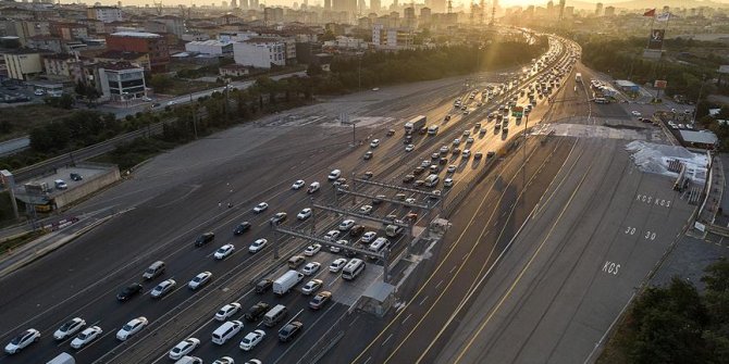 Trafikteki taşıt sayısı 512 bin 814 arttı!