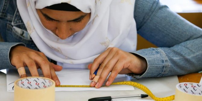 Suriyeliler kurslarla meslek sahibi oldu