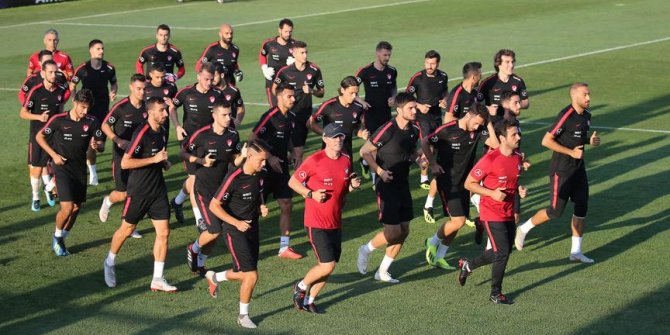 A Milli Futbol Takımı hazırlıklarını sürdürdü