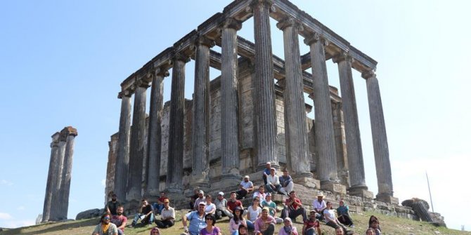 2 bin 200 yıllık mezardan çıkan şey herkesi şaşırttı!