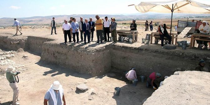 Oluz Höyük'te 2 bin 500 Yıllık Pers sarayı bulundu