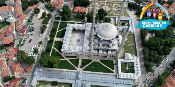 Selimiye'nin gelir kapısı 'Arasta Çarşısı'