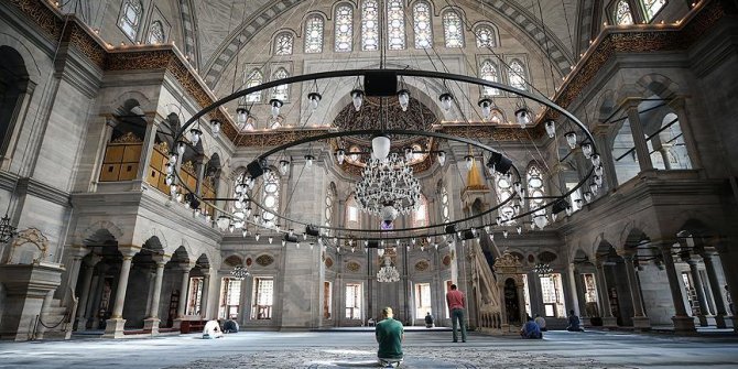 Osmanlı'nın ilk Barok mimari eseri 'Nuruosmaniye'