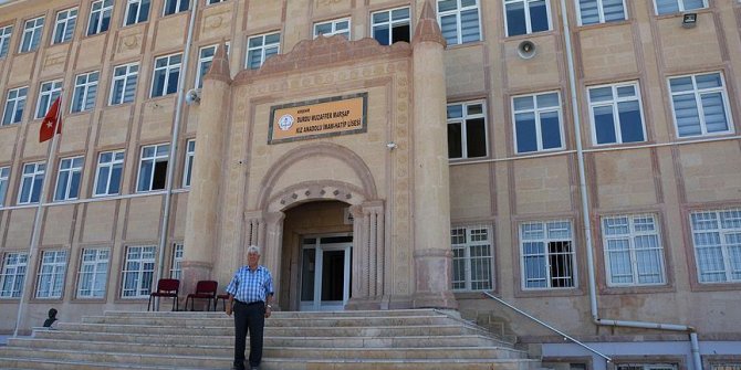 Şehrin her yerinde 'Muzaffer amca'nın izi var