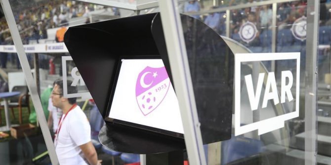 Süper Lig hakemlerine VAR eğitimi verildi