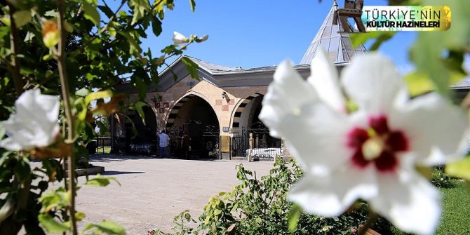 Hacı Bektaş Veli'nin öğretilerinin yaşatıldığı külliye