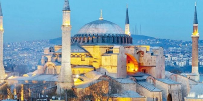 Ayasofya ibadete açılarak mı? Anayasa Mahkemesi kararını verdi!