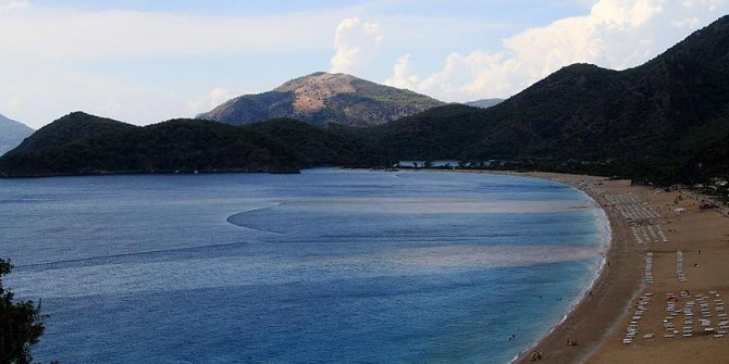 Ölüdeniz'in rengi değişti