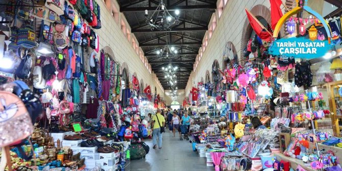 Çanakkale'nin asırlık simgesi: Aynalı Çarşı
