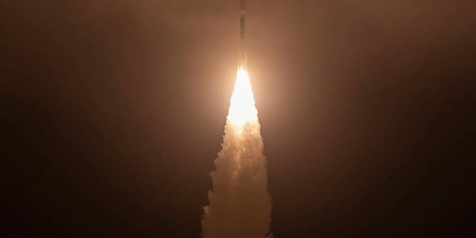 NASA 1 milyar dolarlık buzul inceleme uydusu fırlattı