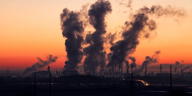 Hava kirliliği yaşlılarda bunama riskini artırıyor