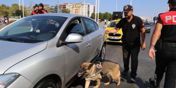 İstanbul'un giriş çıkışları tutuldu!