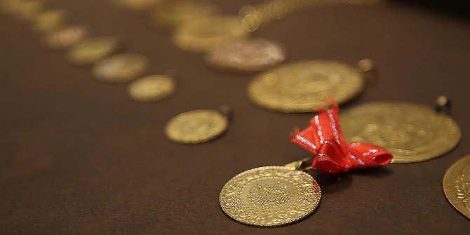 Düğünde taktığı altını icra yoluyla geri aldı