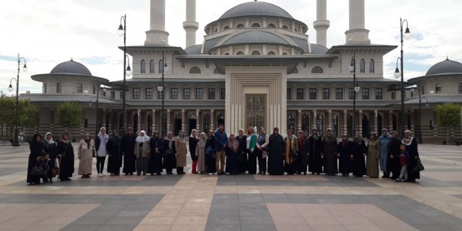 Sincanlı hanımlar, camileri gezdi