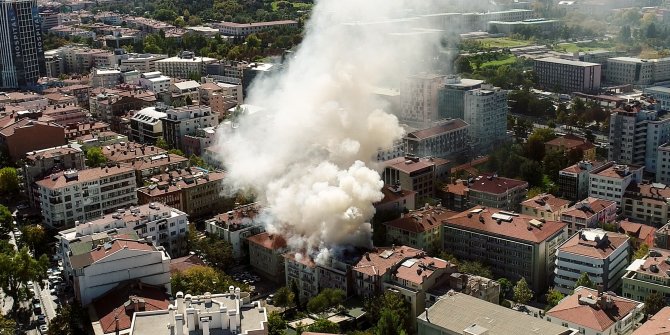 Konur Sokak'ta dershane yandı