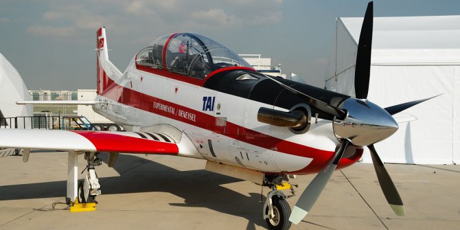 Hürkuş'u artık Hava Kuvvetleri pilotları uçuracak
