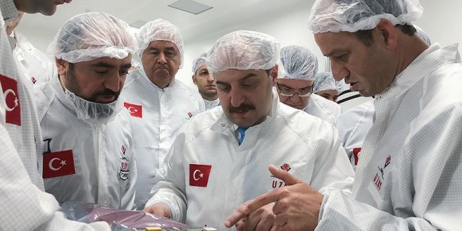 Bakan Varank'tan TÜBİTAK Uzay'a ziyaret