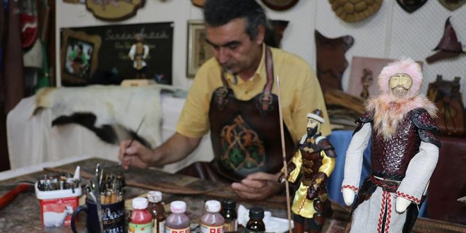 Dede mesleğini üniversiteli gençlere öğretiyor