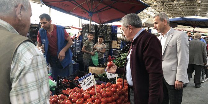 Başkan Çetin fiyatları bizzat denetledi