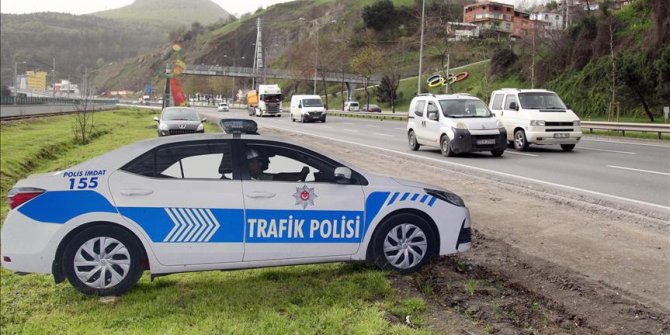 Maket polis araçları kazaları azalttı