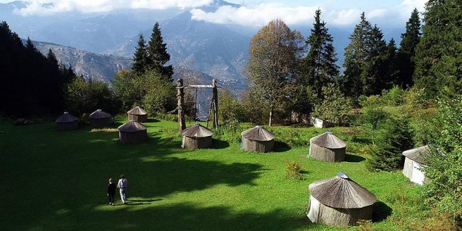 1200 rakımda oba kültürünü yaşatıyor